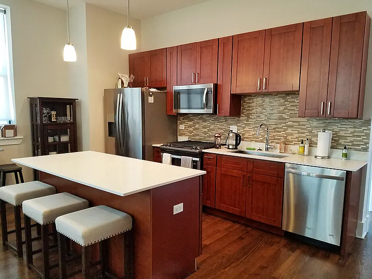 4601 N. Ravenswood Ave. — Photo 26