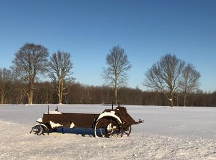 10341 State Rd, Nunica, MI 49448