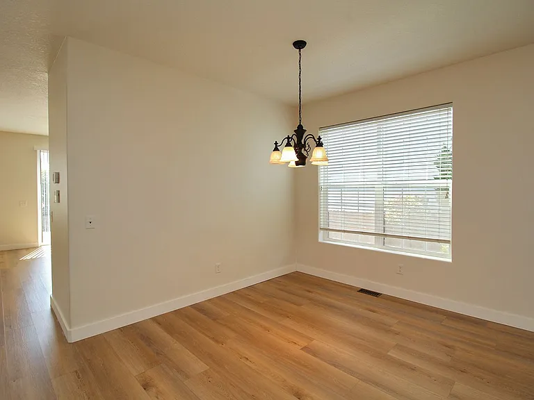 15542 SE Thornbridge Dr — Photo 6