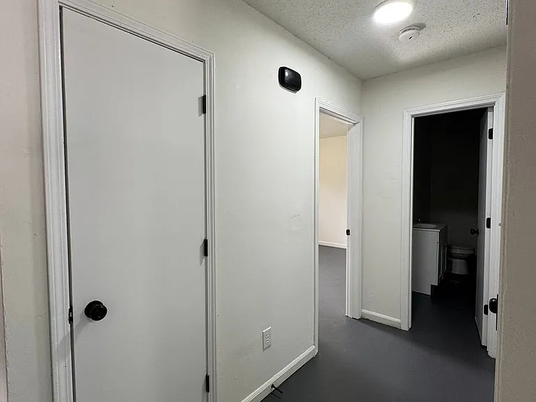818 Taggart Ave #F — Photo 15