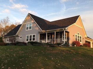 1174 Primrose Center Rd, Mount Horeb, WI 53572