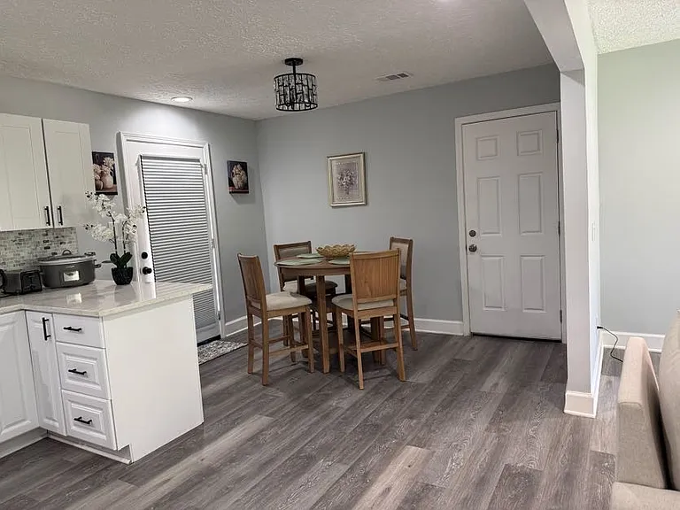 1118 Boyd Rd — Photo 33
