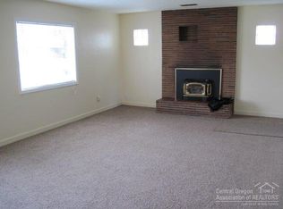 227 NW Dogwood Ave, Redmond, OR 97756
