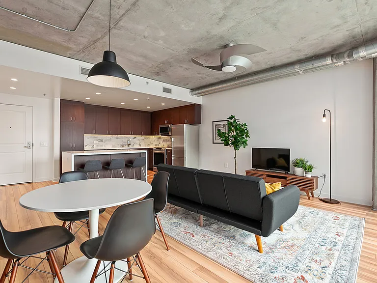 1080 Park Blvd #1118 — Photo 5