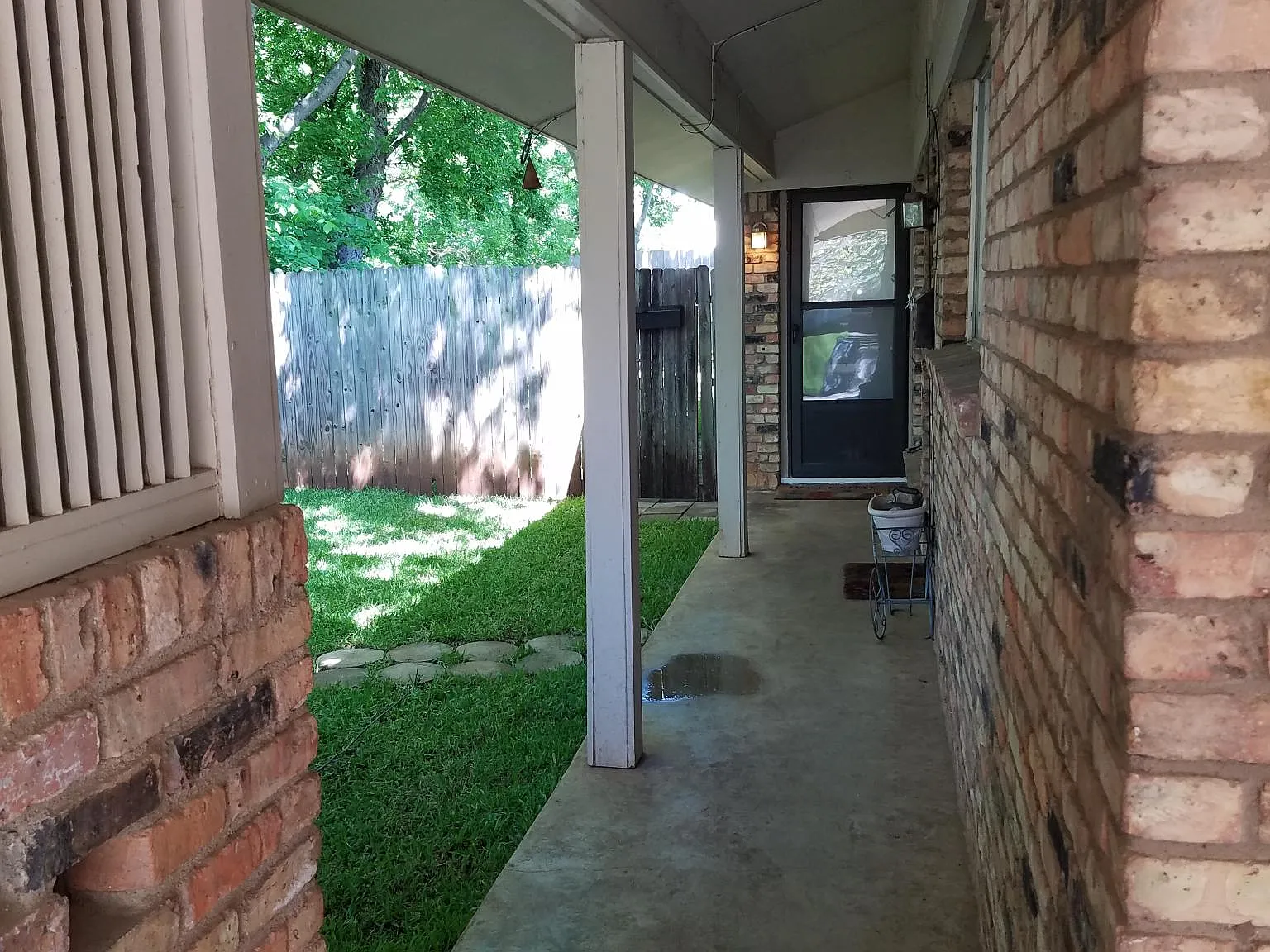 5928 Locke Ave — Photo 3