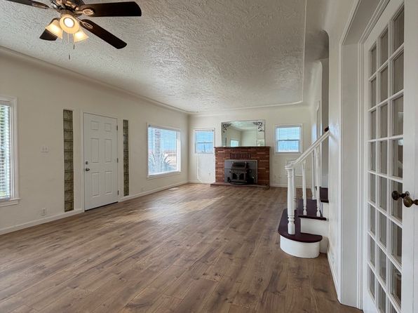 (undisclosed Address)