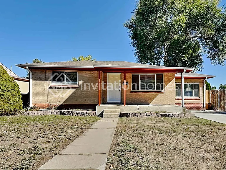 1360 S Tejon St — Photo 1