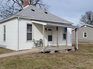123 S 2nd St, Sherman, IL 62684