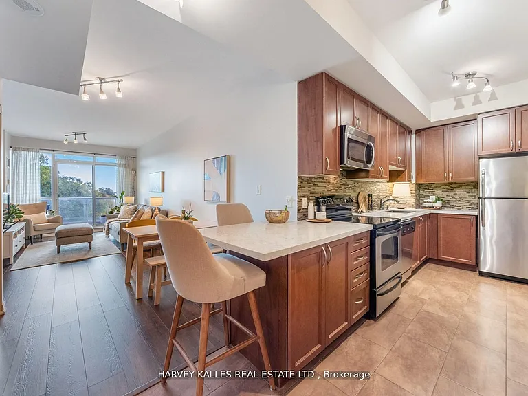 3865 Lake Shore Blvd W #421 — Photo 7
