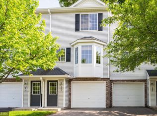 2839 Arboretum Village Trl, Chanhassen, MN 55317