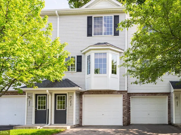 2839 Arboretum Village Trl, Chanhassen, MN 55317