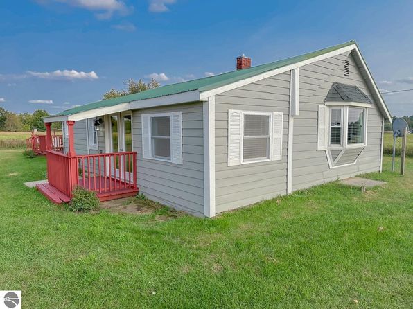 10350 30th Ave, Evart, MI 49631