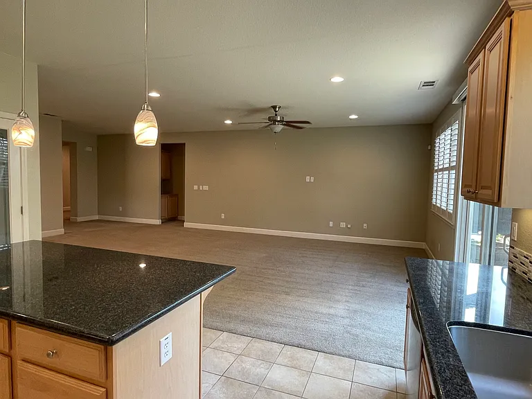 1805 Stageline Cir — Photo 16