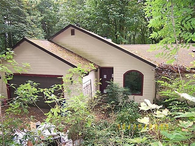 1st image of 649 NE Woods Pl