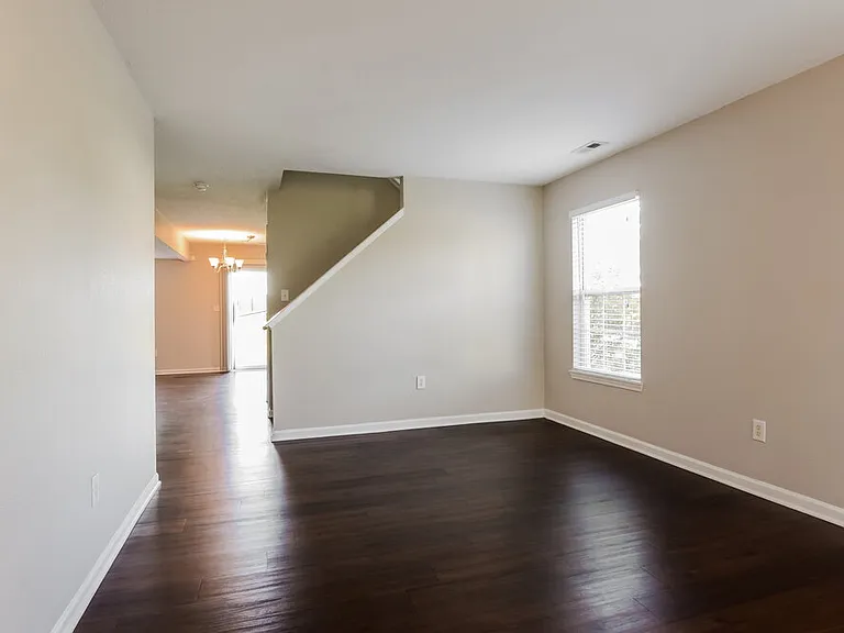 1580 Cold Spring Dr — Photo 4