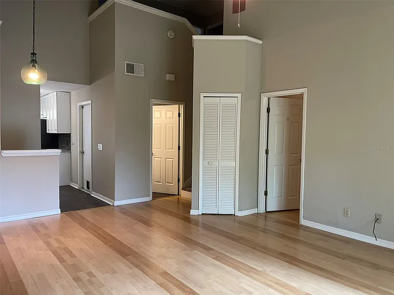 245 Alston Dr — Photo 8