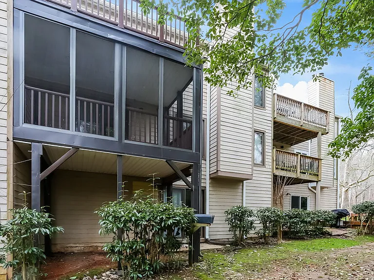 3125 Windbluff Dr — Photo 18