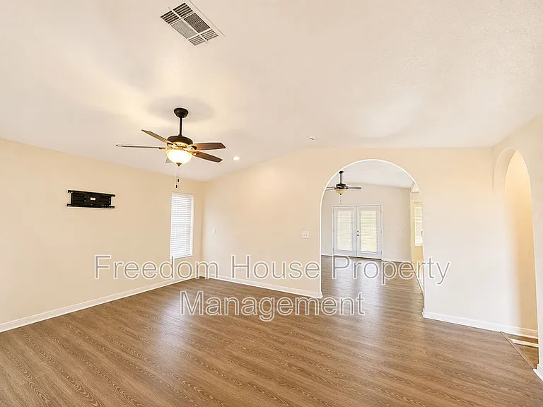 3066 Mount Charleston Dr — Photo 12