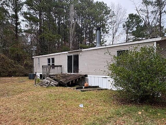 5th image of 565 Arbor Drive SE