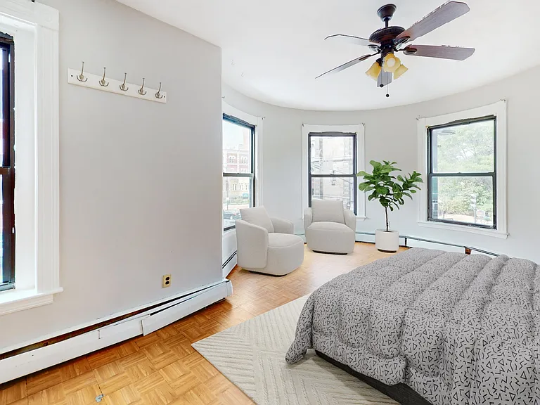 1526 Tremont St #2 — Photo 8