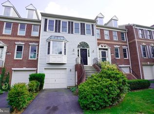 6856 McLean Province Cir, Falls Church, VA 22043