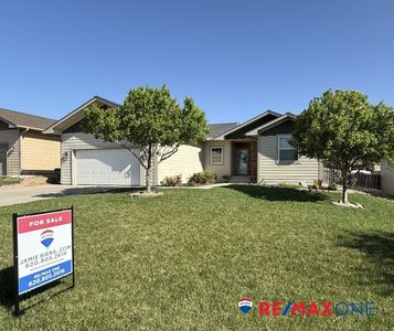 2107 Pioneer Rd, Garden City, KS, 67846