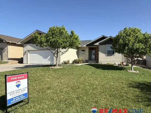 2107 Pioneer Rd, Garden City, KS 67846