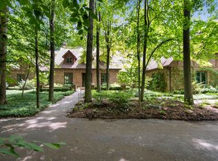 1092 Western Woods Dr, Flint, MI 48532