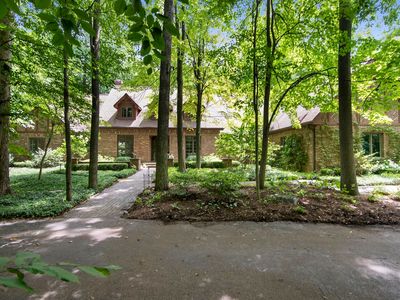 1092 Western Woods Dr, Flint, MI, 48532