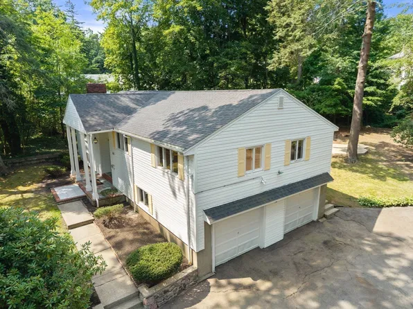 355 Brush Hill Rd, Milton, MA 02186