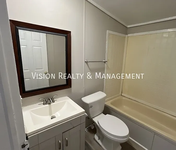 137 Park West Ct — Photo 16
