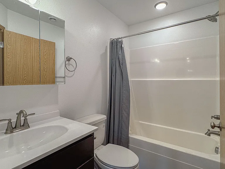 2747 Stone Pointe Ct — Photo 7