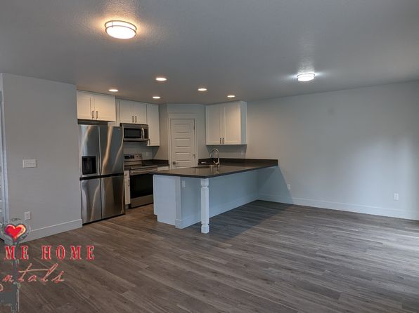 116 & 118 Oak St #116