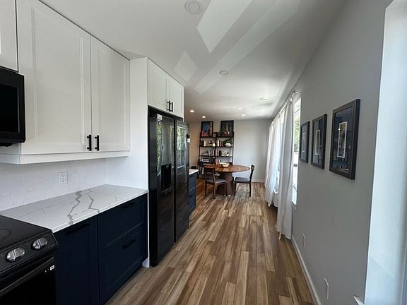 4th image of 530 W Olympic Pl APT 411