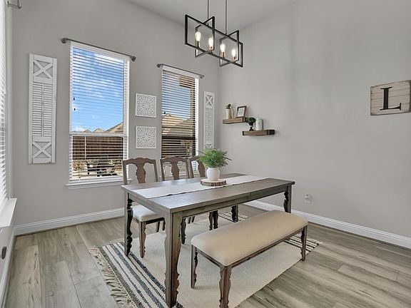 3rd image of 1205 Livorno Dr