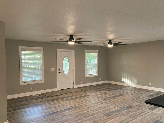 2nd image of 186 Mountain Dr