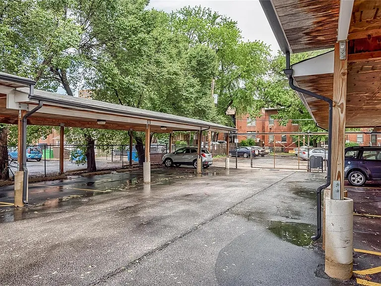 4367 Laclede Ave #E — Photo 20