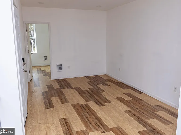 2843 N 13th St #2 — Photo 10