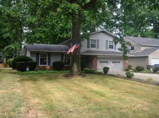 4394 Brendan Ln, North Olmsted, OH