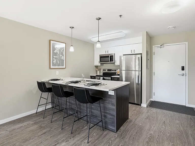 703 Sterling Lyon Pkwy — Photo 16