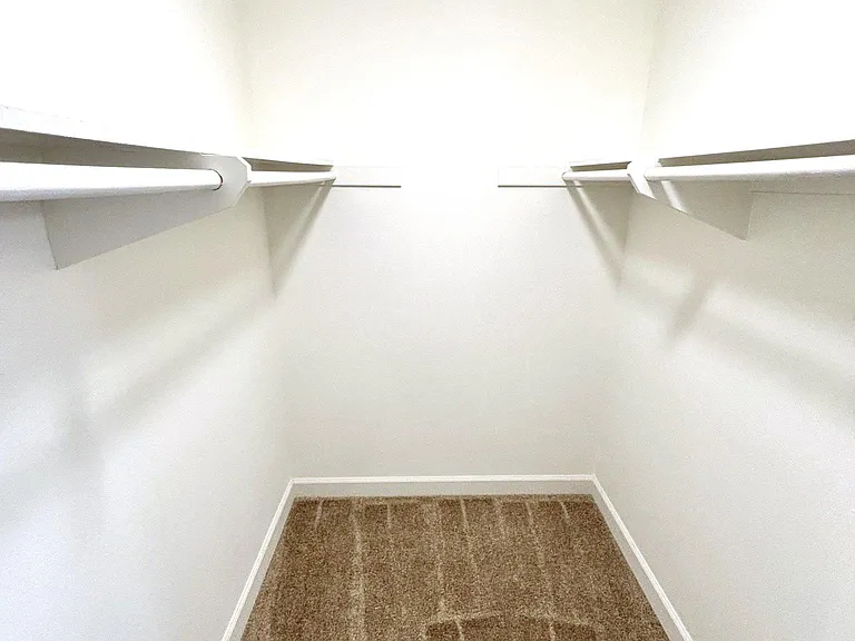 Anniversary Apartments — Photo 28