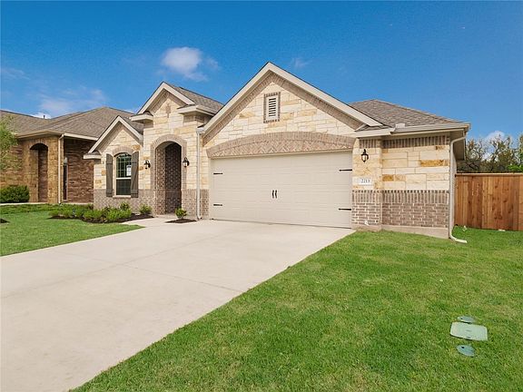 3rd image of 2213 Sauterne Dr