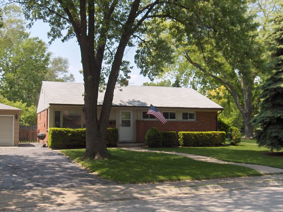 1st image of 615 Berglund Pl