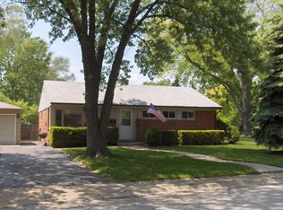 615 Berglund Pl, Northbrook, IL 60062