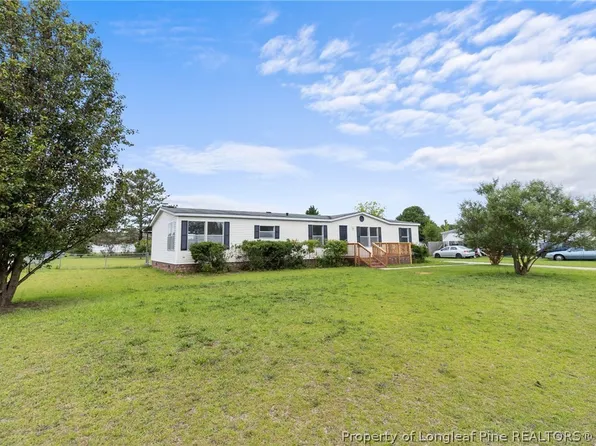 305 Schiller St, Fayetteville, NC 28312