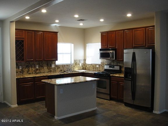 5th image of 1336 E Clifton Ave