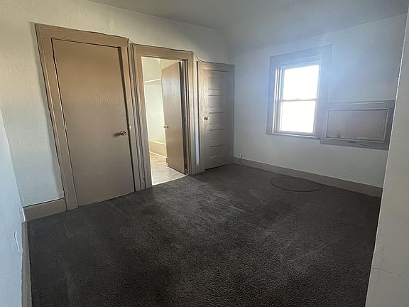 2nd image of 4524 Magoun Ave APT 2N