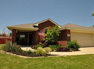 405 Hickory Ln, Fate, TX 75087