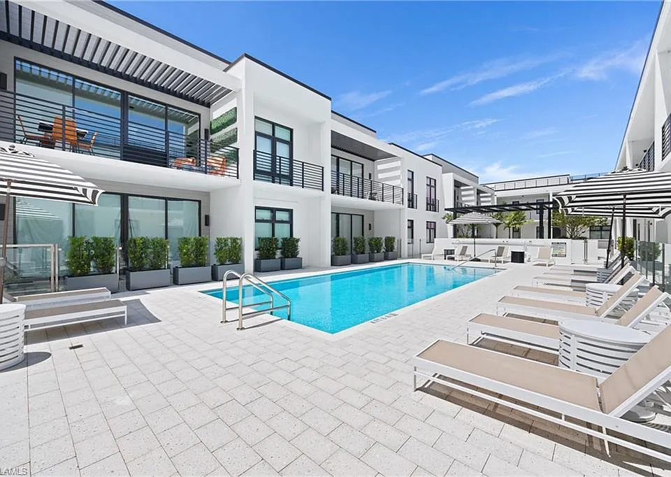 850 Central Ave #203