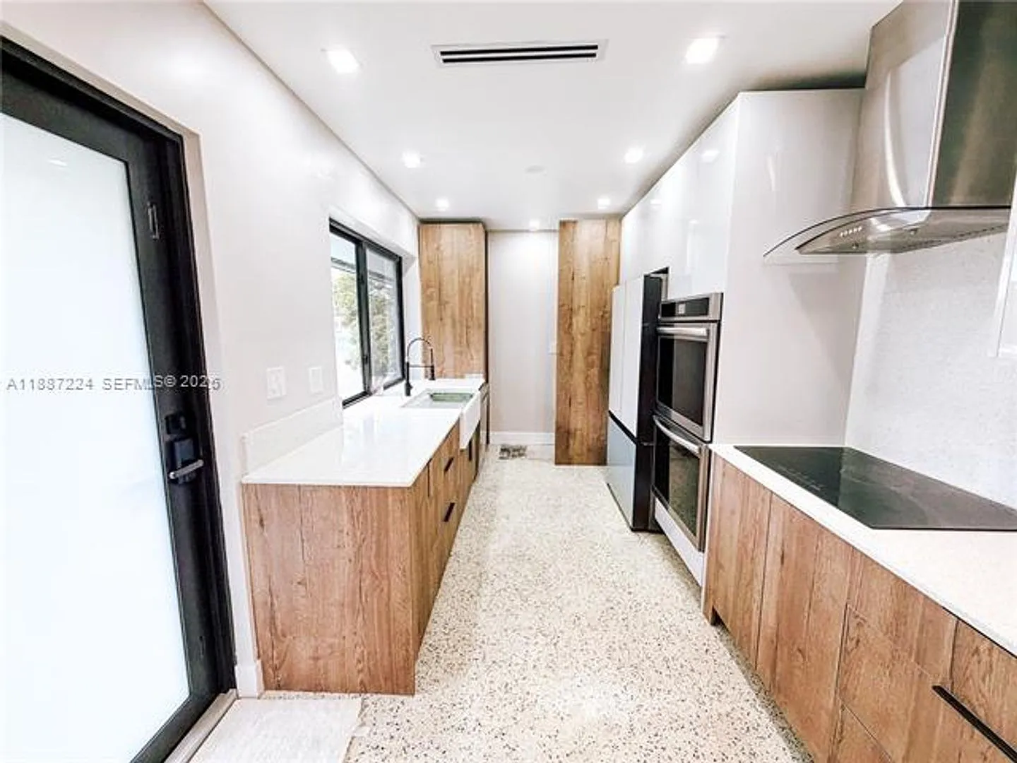 425 NE 103rd St # 0, Miami Shores, FL 33138 — Photo 1